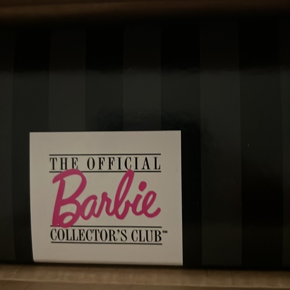 Grand Premiere Barbie Member's Choice First Edition 1996 NRFB - Picture 9 of 9
